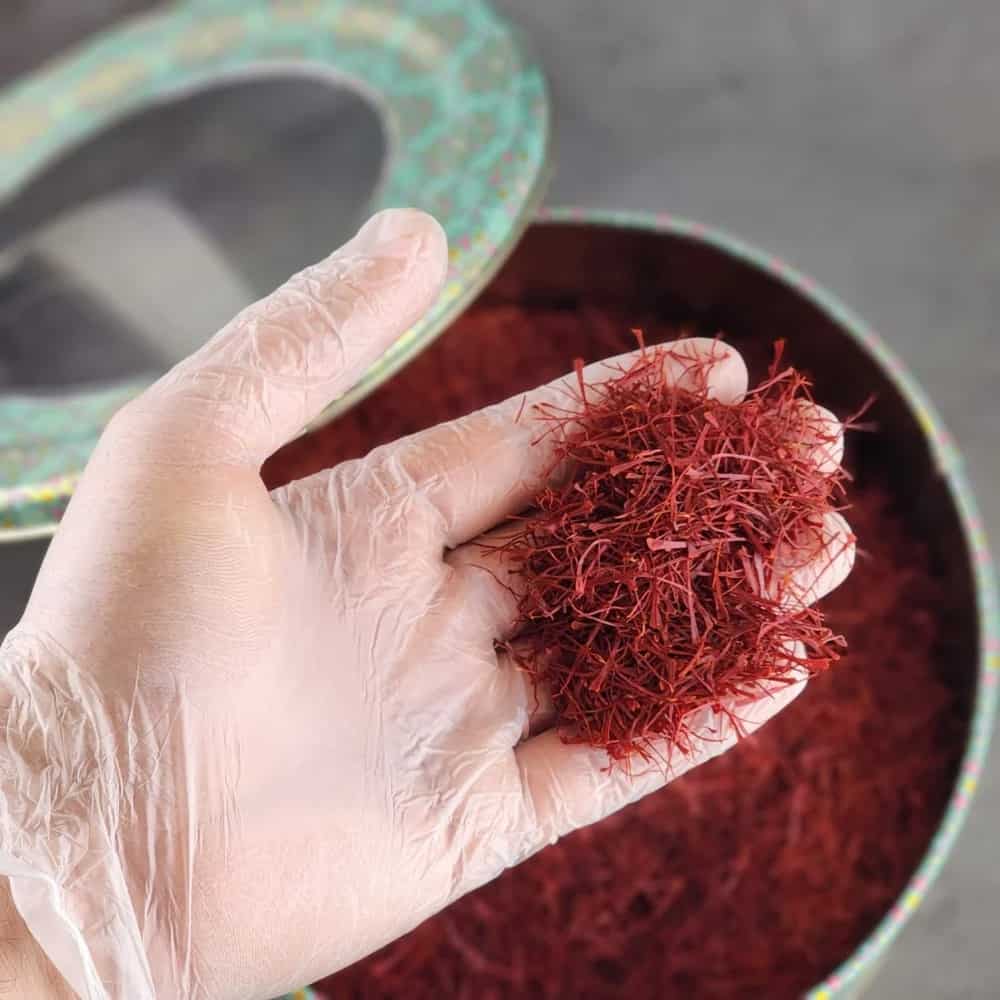 تصویر 3 از زعفران سرگل اصل دارای رشته های یکنواخت